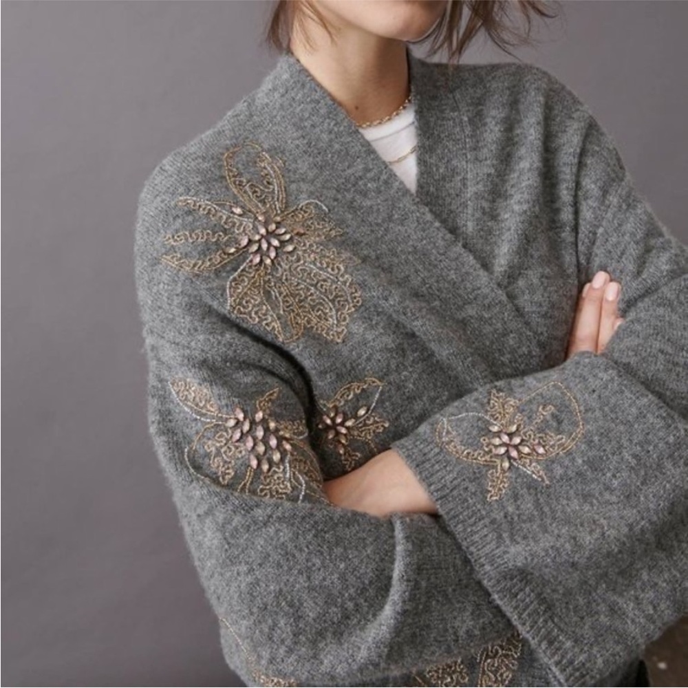 Anthropologie Sweater Gray Embroidered Floral and Jewels Open Cardigan ONE SIZE - Picture 2 of 15